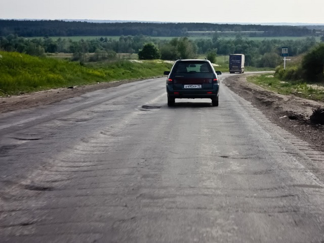 Дмитрий Медведев выделил Челябинской области 400 млн рублей на дороги