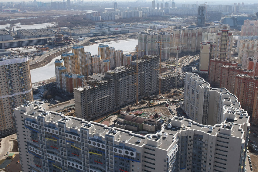 Первый взнос по ипотеке за учителей и врачей Подмосковья внесет область