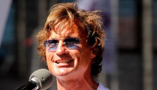 Норвежский миллиардер предложил беженцам 5 тысяч ночей в своих отелях