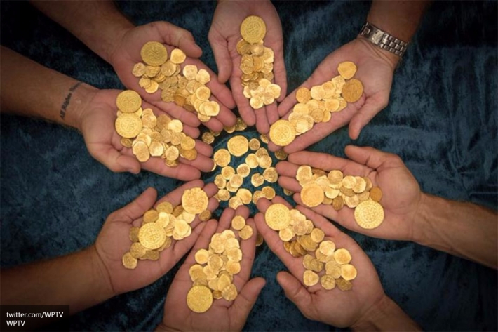 Дайверы обнаружили золото испанских галеонов на 4,5 миллиона долларов Дайверы обнаружили золото испанских галеонов на 4,5 миллиона долларов