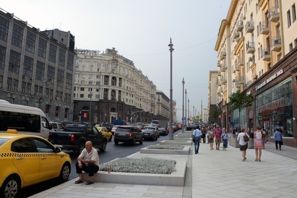 Около 600 тыс. человек ежедневно заказывают такси в Москве