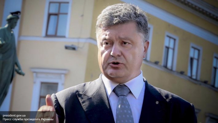 Порошенко нашел в Сирии «зеленых человечков» Порошенко нашел в Сирии «зеленых человечков»