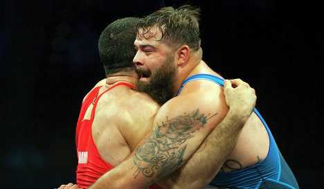 Билял Махов