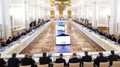 Радаев участвует в заседании Госсовета в Москве
