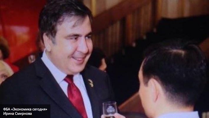 Саакашвили заявил о теневом правительстве на Украине Саакашвили заявил о теневом правительстве на Украине