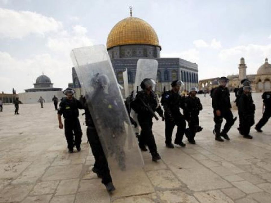 Предпраздничные беспорядки на Храмовой горе. Полиция зачистила Аль-Аксу