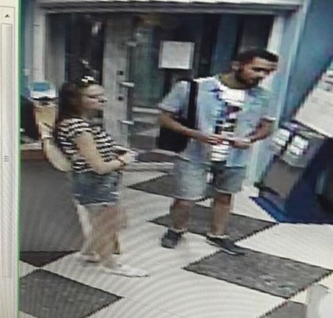 В банке Сургута один клиент забыл миллион рублей, другой - забрал