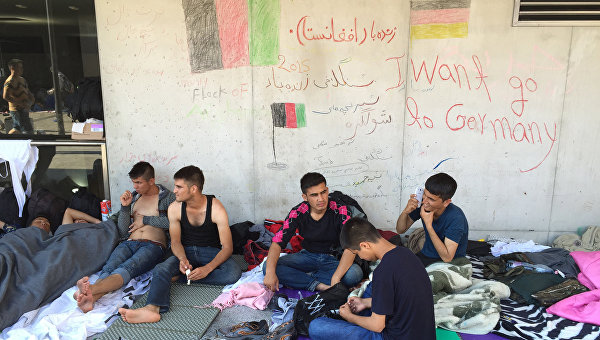 Более 4 тысяч боевиков ИГ проникли в ЕС под видом беженцев